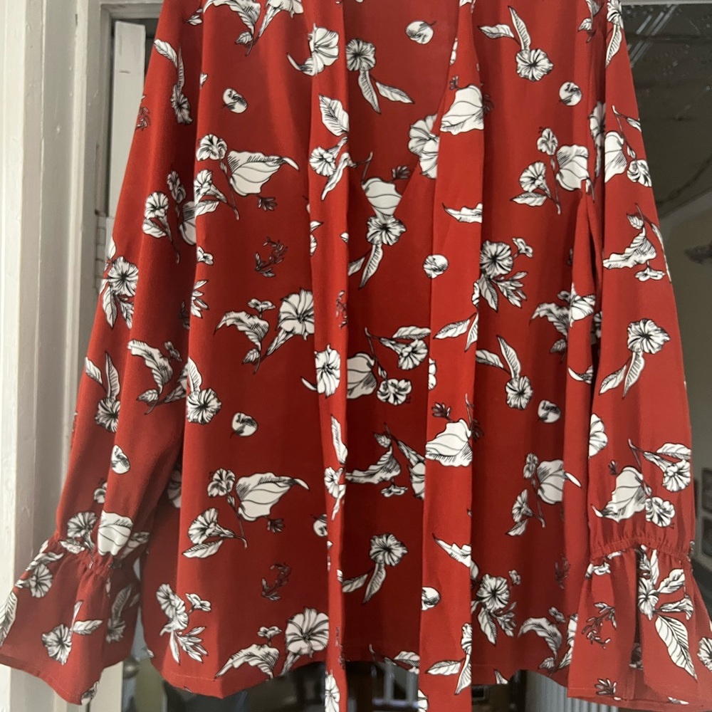 Floral Red Blouse with Ruffle Sleeves
